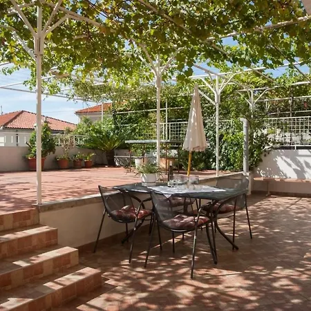 Apartment With Parking Space - 8817 Makarska