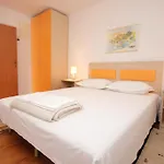 Apartment With Parking Space - 8817