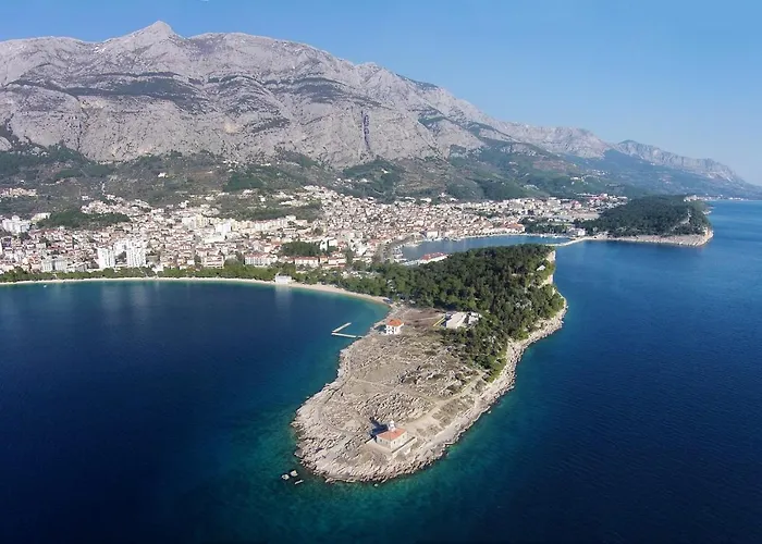 Apartman With Parking Space - 8817 Makarska
