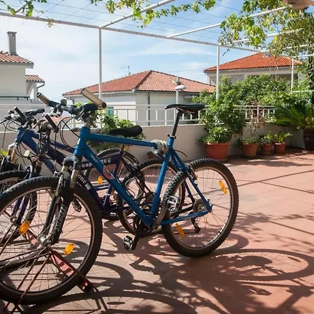 With A Parking Space - 8817 Makarska